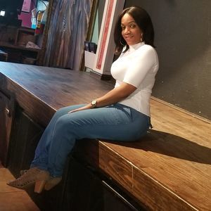 Meet your Posher, Yolanda